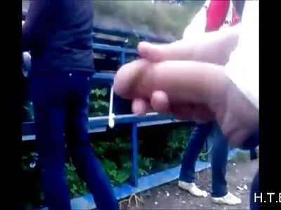 Tonåring xxx gratis porrfilm med små bröst suger kuk