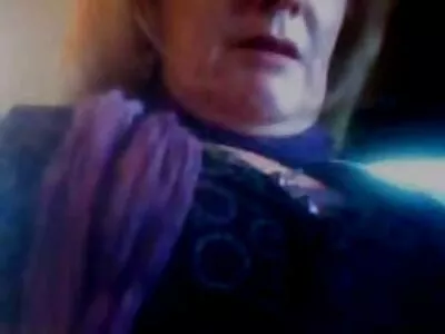 Sex med hemmagjord sexfilm en kurvig brunett och sperma i ansiktet