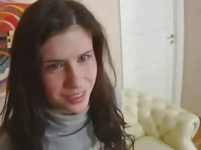 Underbar hård porrfilm blond amatörflicka blir stoppad på kameran