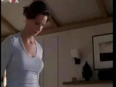 Det svenska klassiska porrfilmer är bättre att jag sprider benen riktigt brett ...