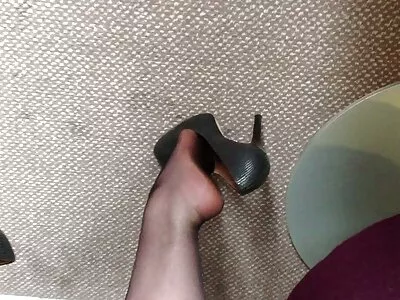 SEXY TEEN MASTURBATING on the film med porr Golv