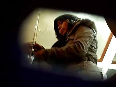 Stor dam är ensam finsk porrfilm hemma