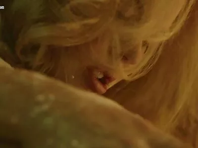 Kåt fransk porrfilm hunk sätter upp en kamera och anala baggar hennes älskare
